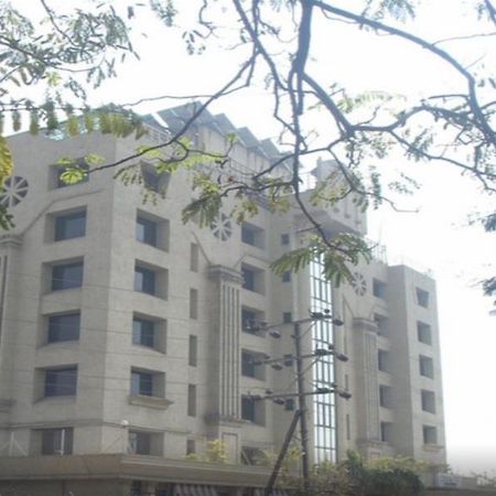 Celebrations Hotel Нави Мумбай Екстериор снимка