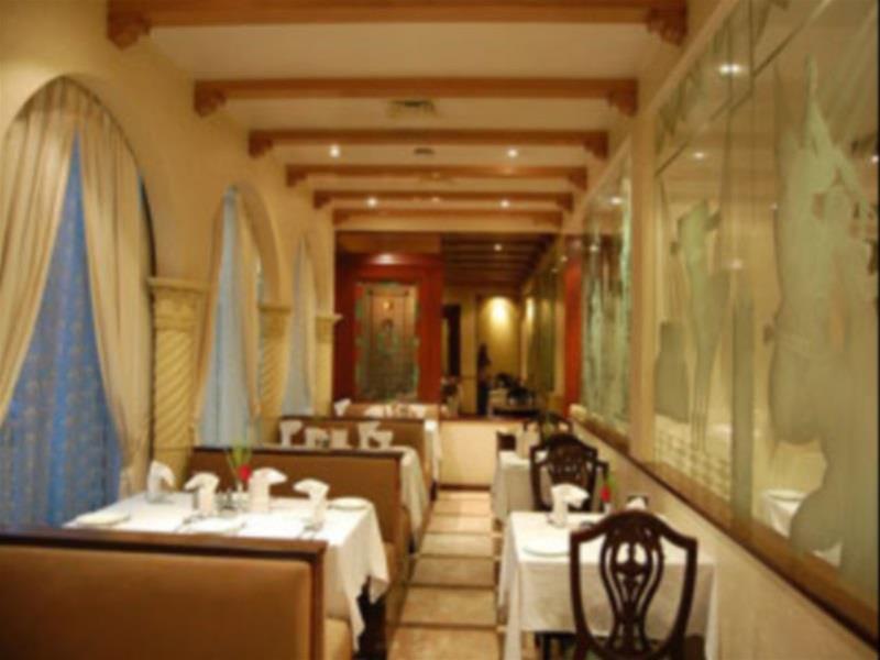 Celebrations Hotel Нави Мумбай Екстериор снимка